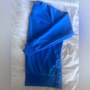 90 degrees by reflex, soft light scuba sweatshirt. Womens S color blue.